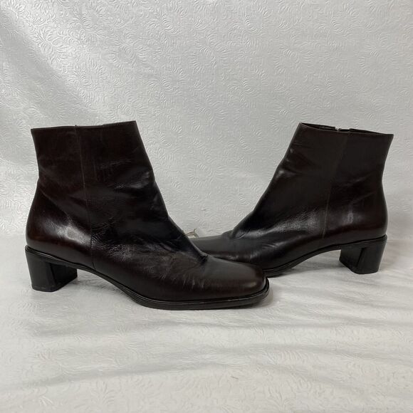 Easentials Etienne Aigner 11N Brown Ankle Boots - Picture 4 of 13